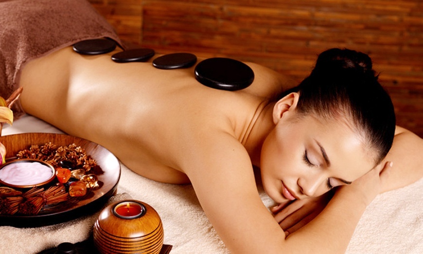 60 Minutes Massage Bien-Être Pierres Chaudes 