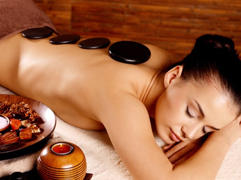 60 Minutes Massage Bien-Être Pierres Chaudes 